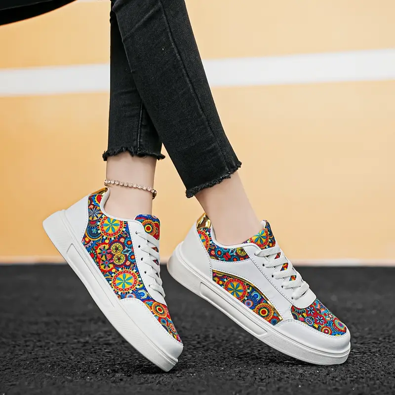 Baskets tendance pour femme à imprimé mandala coloré 12 Baskets tendance pour femme à imprimé mandala coloré – Image 11