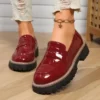 Mocassins classiques à enfiler de couleur unie pour femme 1 Mocassins classiques à enfiler de couleur unie pour femme 10 mai 2025 Kotazando