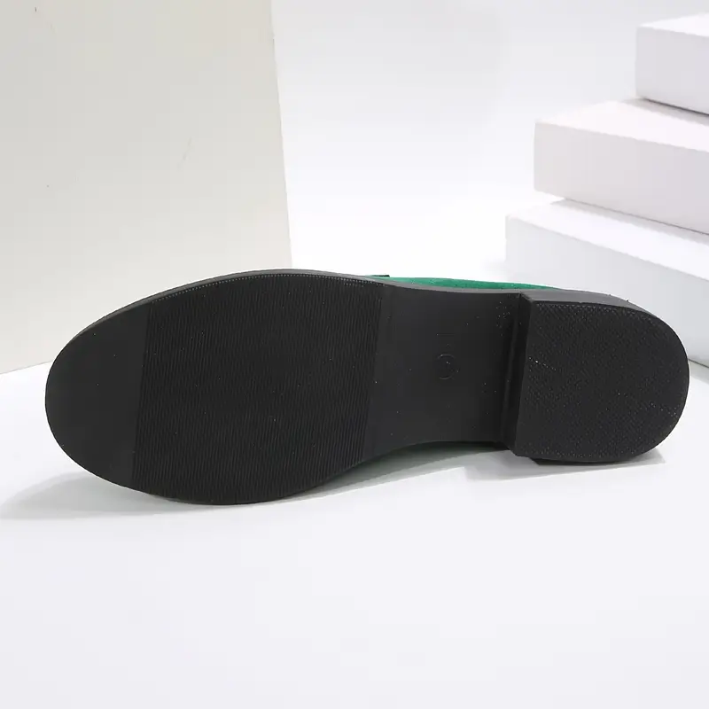 Mocassins bateau vert émeraude pour femme avec détails 5 Mocassins bateau vert émeraude pour femme avec détails – Image 4