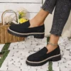 Baskets noires en PU pour femme 1 Baskets noires en PU pour femme 10 mai 2025 Kotazando