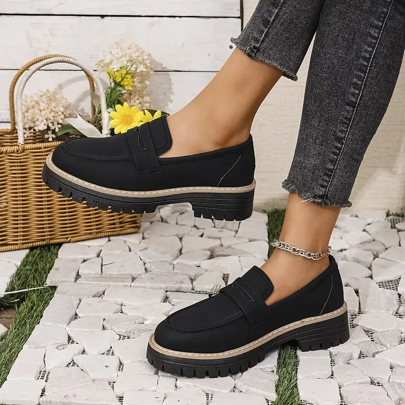 Baskets noires en PU pour femme 2 Baskets noires en PU pour femme
