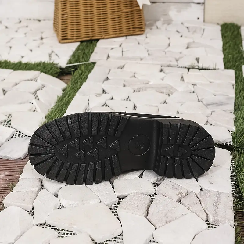 Baskets noires en PU pour femme 4 Baskets noires en PU pour femme – Image 3