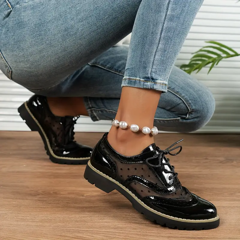 Chaussures femme style britannique en dentelle creuse sculptée 10 Chaussures femme style britannique en dentelle creuse sculptée – Image 9