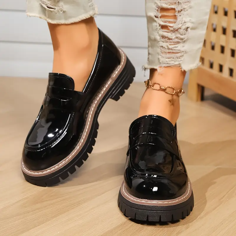 Mocassins classiques à enfiler de couleur unie pour femme 3 Mocassins classiques à enfiler de couleur unie pour femme – Image 2