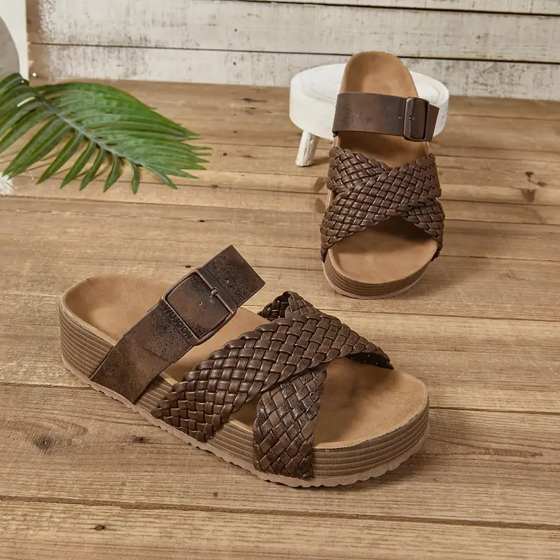 Sandales plates décontractées rétro grande taille pour femmes 12 Sandales plates décontractées rétro grande taille pour femmes – Image 11